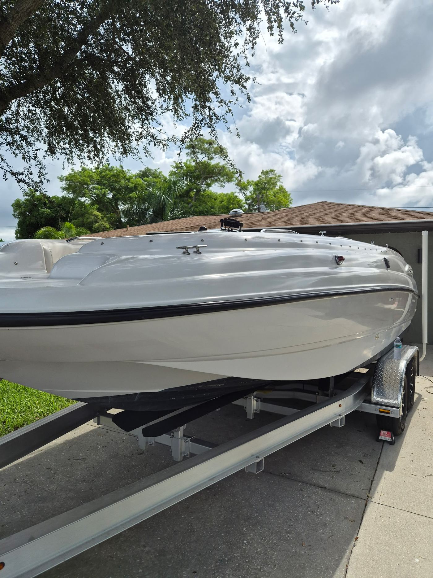 Polished boat hull after oxidation removal in Sarasota FL